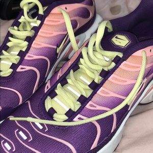 Nike Air Max Plus Women’s